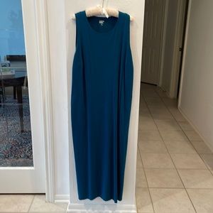 Teal Maxi dress with pockets!